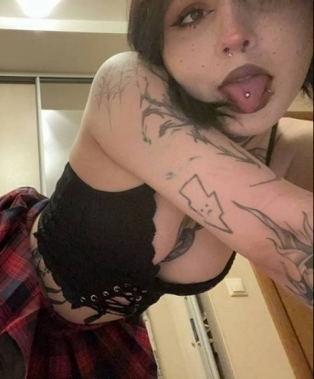 Злата, 21 год, 2 размер груди